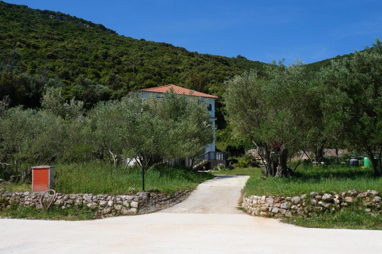 Apartments By The Sea Luka, Dugi Otok - 8182 Kültér fotó
